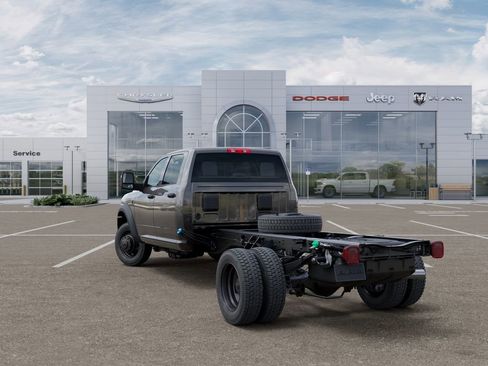 New 2026 RAM 5500 Tradesman AWD/4WD image 3