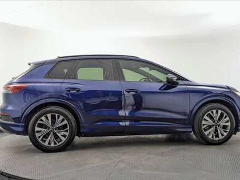 Used 2023 Audi Q4 e-tron Premium Plus RWD image 9
