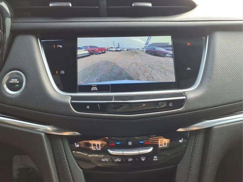 Used 2023 Cadillac XT6 Luxury w/ LPO, Floor Liner Package FWD image 15