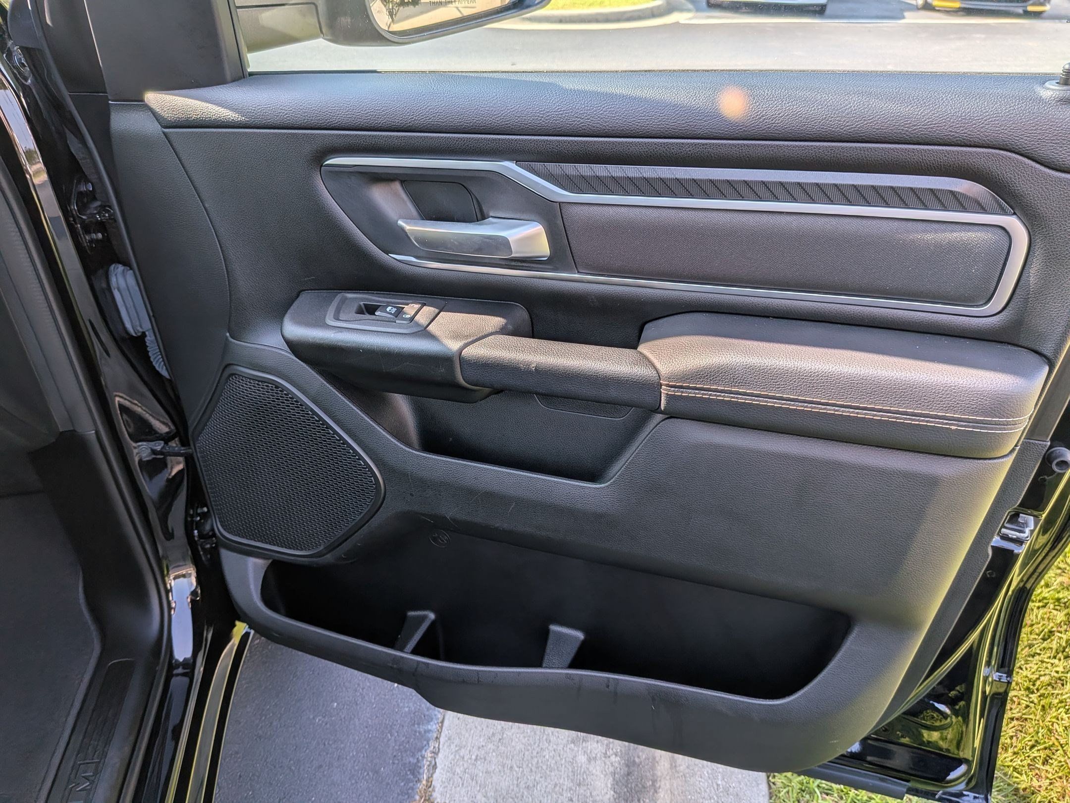 Used 2025 RAM 1500 Big Horn AWD/4WD image 21