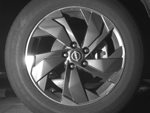 Used 2025 Nissan Rogue SV FWD image 13