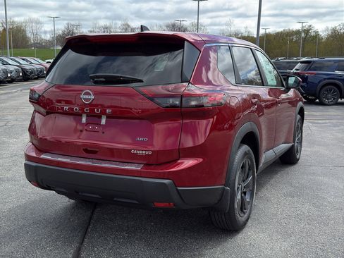 New 2026 Nissan Rogue SV w/ Cold Weather Package AWD/4WD image 5