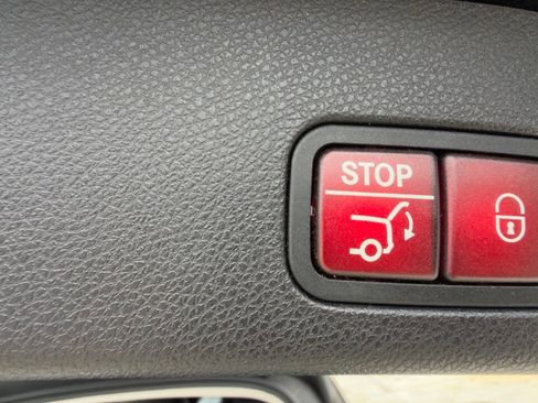 Used 2014 Mercedes-Benz GL 550 4MATIC image 55