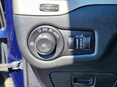 Used 2015 Jeep Cherokee Limited AWD/4WD image 24