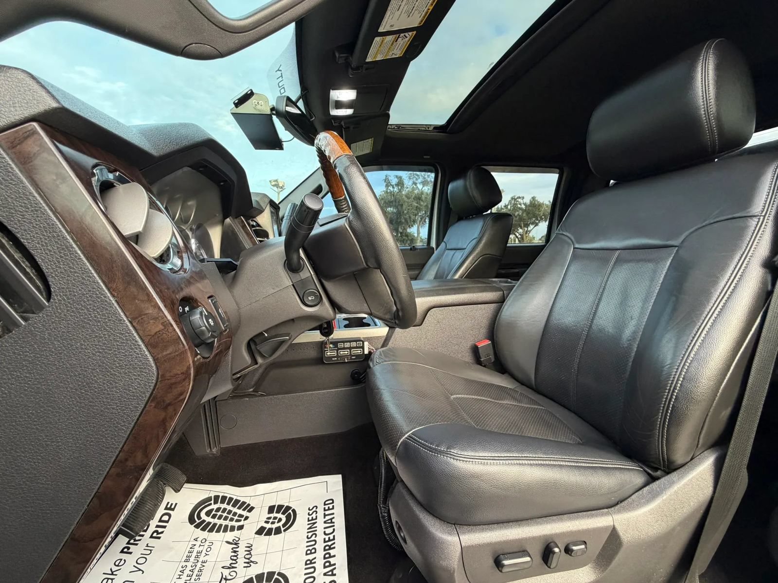 Used 2014 Ford F350 Lariat w/ Lariat Ultimate Package AWD/4WD image 20