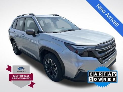 Used 2025 Subaru Forester Premium AWD/4WD image 1