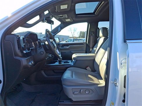 Used 2022 GMC Sierra 1500 SLT w/ SLT Premium Plus Package image 15