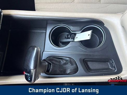Used 2021 Dodge Durango SXT AWD/4WD image 32