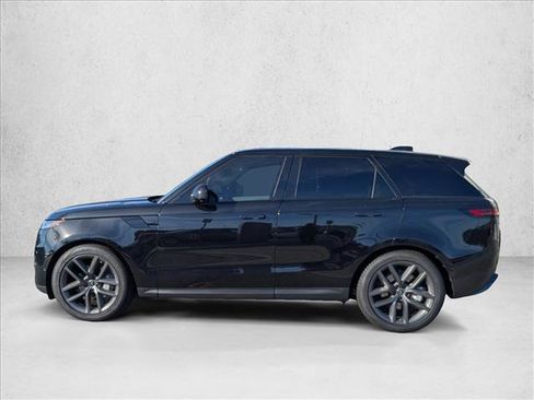 Used 2025 Land Rover Range Rover Sport SE image 9