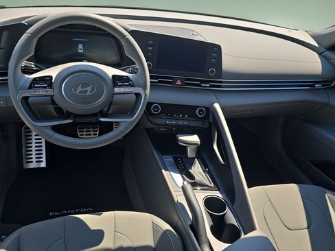 Certified 2026 Hyundai Elantra Sport FWD image 18