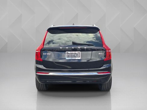 Certified 2025 Volvo XC90 B6 Plus AWD/4WD image 7