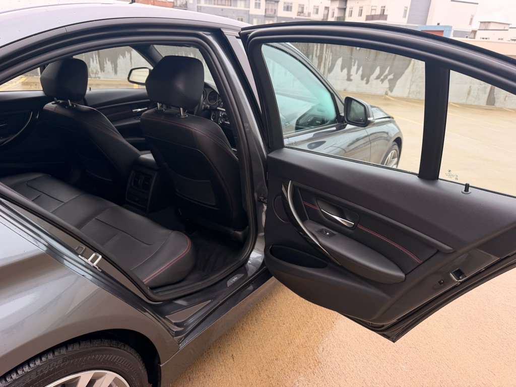 Used 2015 BMW 328i Sedan RWD image 17