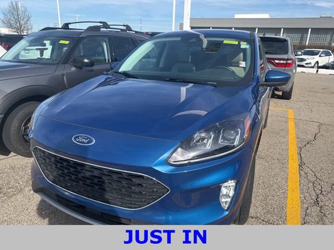 Used 2022 Ford Escape SEL image 1