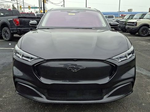 Certified 2022 Ford Mustang Mach-E Premium image 2