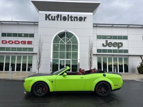 New 2023 Dodge Challenger SRT Hellcat RWD image 1