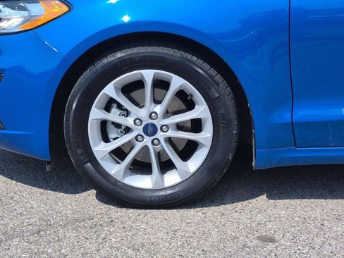 Used 2020 Ford Fusion SE FWD image 14