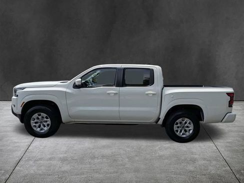 Used 2024 Nissan Frontier SV AWD/4WD image 8