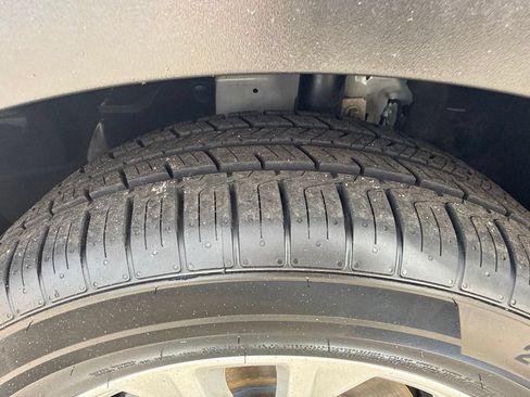 Used 2019 Ford Escape SEL AWD/4WD image 37