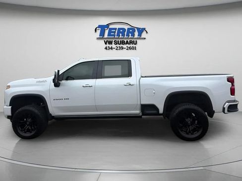 Used 2023 Chevrolet Silverado 2500 High Country AWD/4WD image 2