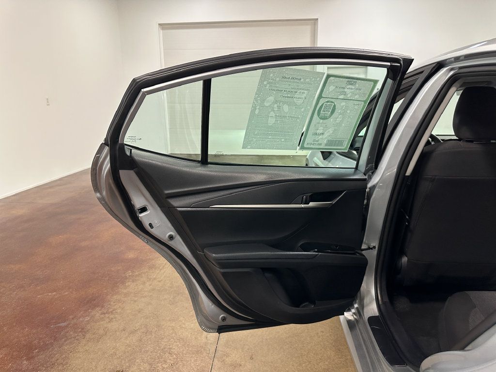 Used 2025 Toyota Camry LE FWD image 77