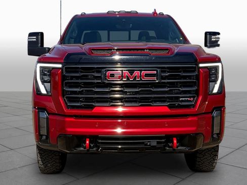Used 2024 GMC Sierra 2500 AT4 w/ AT4 Premium Plus Package AWD/4WD image 4