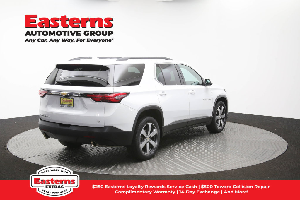 Used 2023 Chevrolet Traverse LT w/ LT Premium Package AWD/4WD image 46