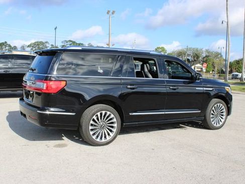 Used 2021 Lincoln Navigator L Reserve w/ Luxury Package image 10