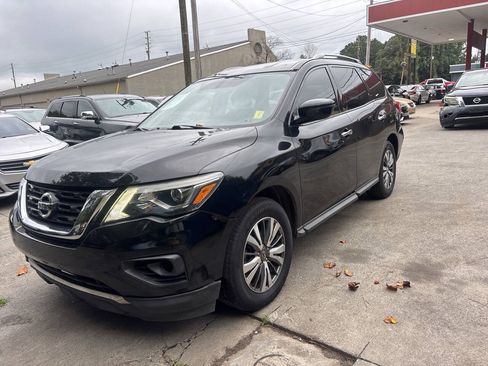 Used 2020 Nissan Pathfinder S FWD image 2