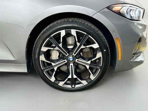 Used 2025 BMW 330i xDrive Sedan AWD/4WD image 10