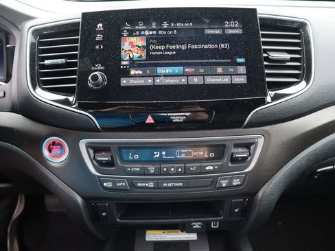 Used 2023 Honda Passport TrailSport image 18