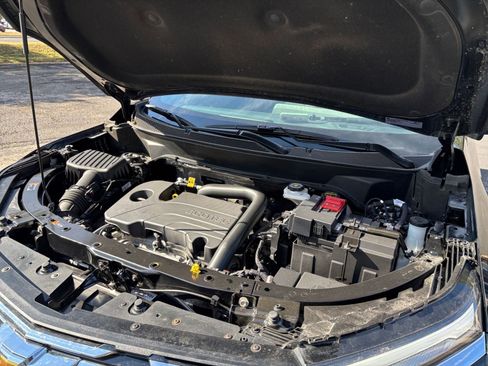 Used 2025 Chevrolet Equinox LT image 27