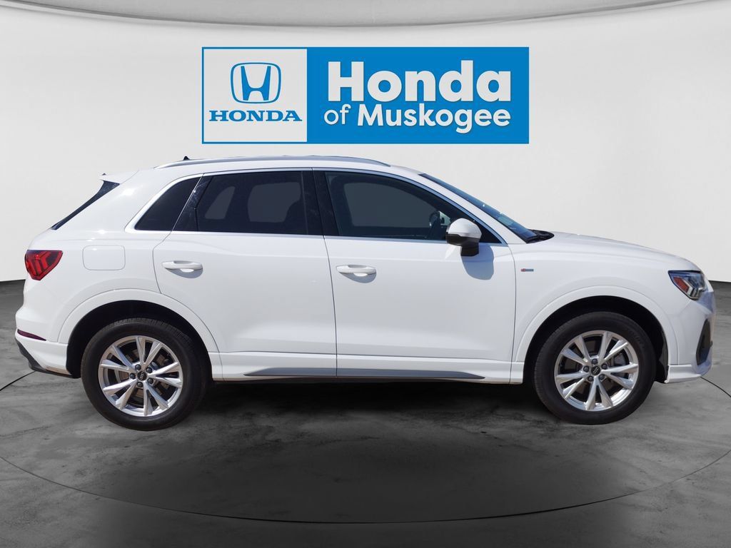 Used 2025 Audi Q3 2.0T Premium AWD/4WD image 4
