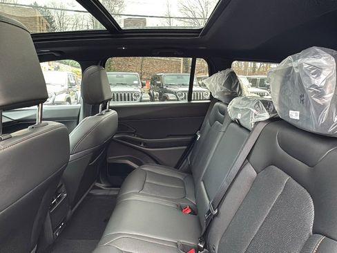 New 2026 Jeep Cherokee Overland image 26