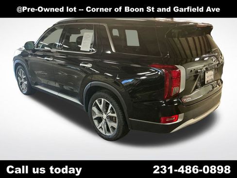 Used 2020 Hyundai Palisade SEL w/ Premium Package AWD/4WD image 3