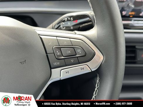 Used 2026 Volkswagen Tiguan SE AWD/4WD image 18
