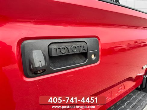 Used 2016 Toyota Tacoma SR5 w/ SR5 Appearance Package (SN) RWD image 26