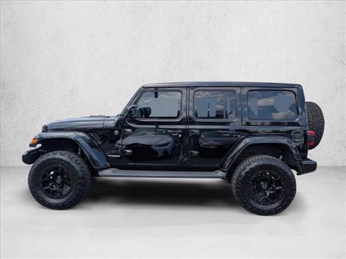 Used 2020 Jeep Wrangler Unlimited Sahara AWD/4WD image 9