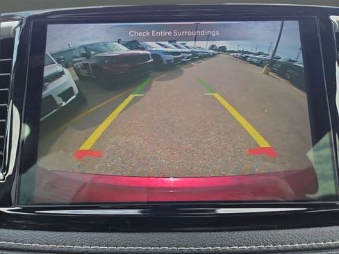 Used 2023 Chrysler Pacifica Touring-L w/ S Appearance Package image 9