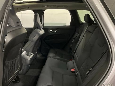 Certified 2026 Volvo XC60 B5 Plus AWD/4WD image 30