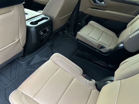 Used 2024 Chevrolet Tahoe Premier w/ Advanced Technology Package image 12