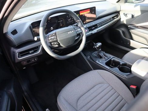 New 2025 Kia K4 EX image 24