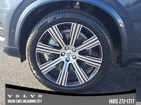 Certified 2024 Volvo XC90 B6 Ultimate w/ Protection Package Premier image 11