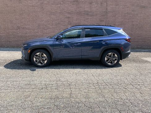 Used 2026 Hyundai Tucson SEL FWD image 2