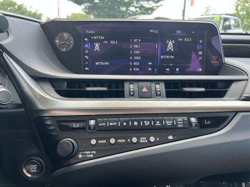 Used 2020 Lexus ES 350 w/ Premium Package FWD image 18