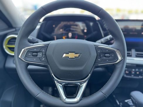 New 2026 Chevrolet Trax LT w/ Driver Confidence Package image 18