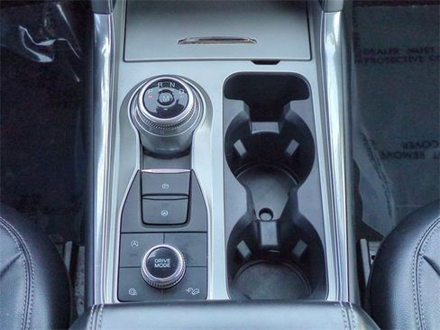 Certified 2020 Ford Explorer XLT w/ Equipment Group 202A image 19