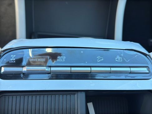 New 2026 Hyundai Tucson Blue SE image 22