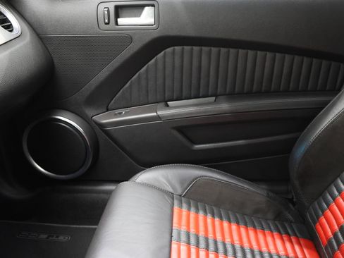 Used 2011 Ford Mustang Shelby GT500 w/ SVT Performance Pkg RWD image 13