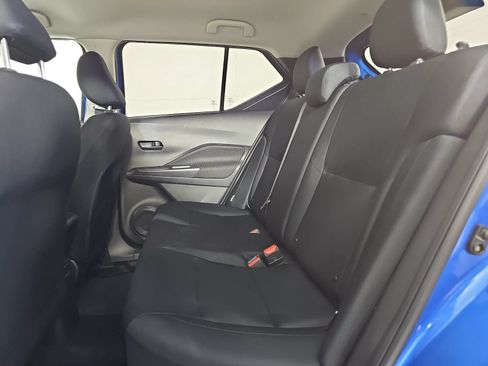Used 2023 Nissan Kicks S FWD image 13