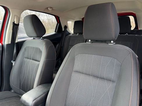 Used 2021 Ford EcoSport SE w/ SE Convenience Package image 10